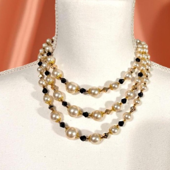 Pearl Necklace Vintage Japan faux pearls & faceted glass beads necklace - Picture 6 of 12